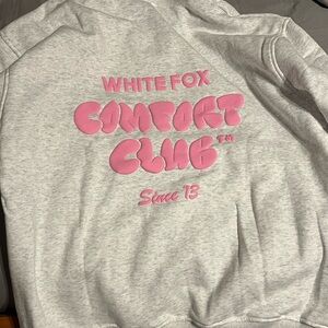 NWT white fox hoodie M/L